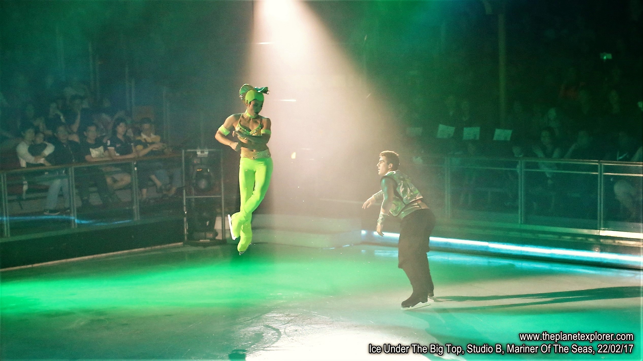 2017-02-24_2250_Mariner Of The Seas_Studio B_Ice Under The Big Top_Q03A3721_c5DMk3_LR_@www