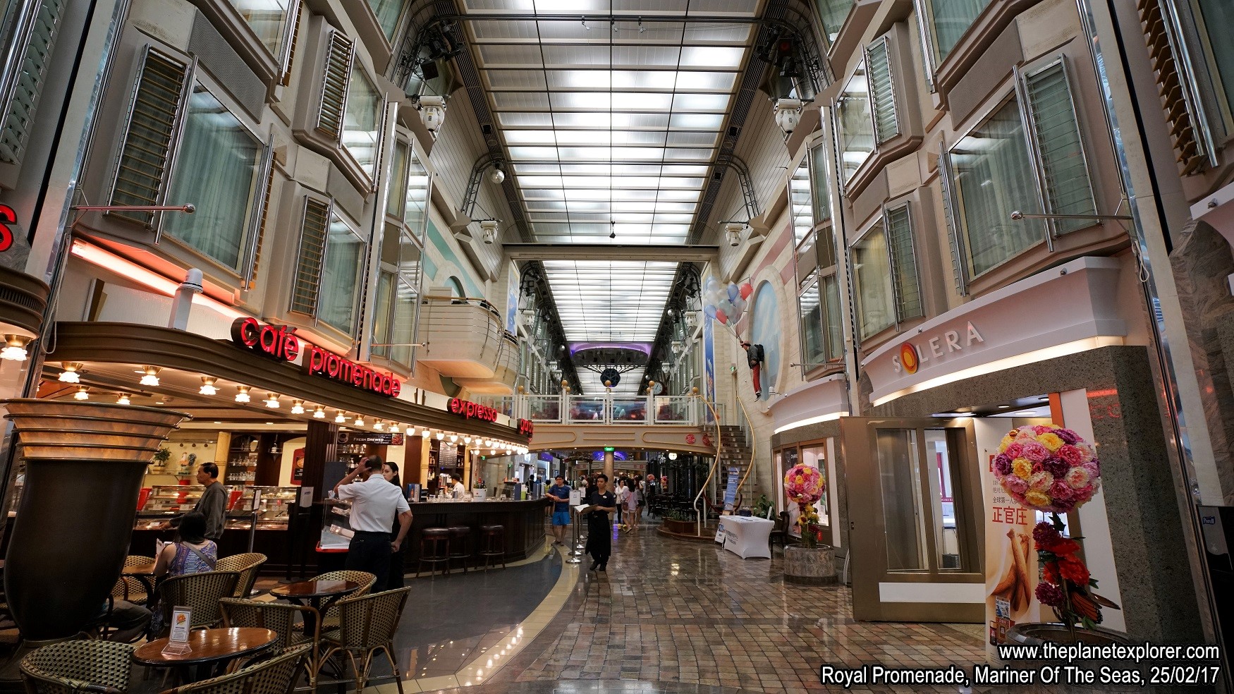 2017-02-25_1304_Mariner Of The Seas_Royal Promenade_DSC06853_s7R2_LR_@www