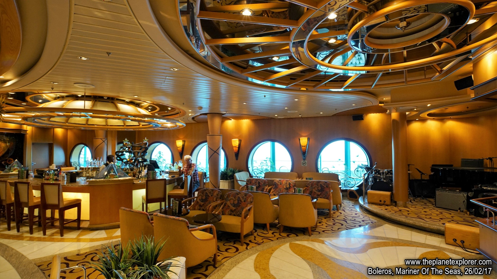 2017-02-26_1522_Mariner Of The Seas_Boleros_DSC06932_s7R2_LR_@www