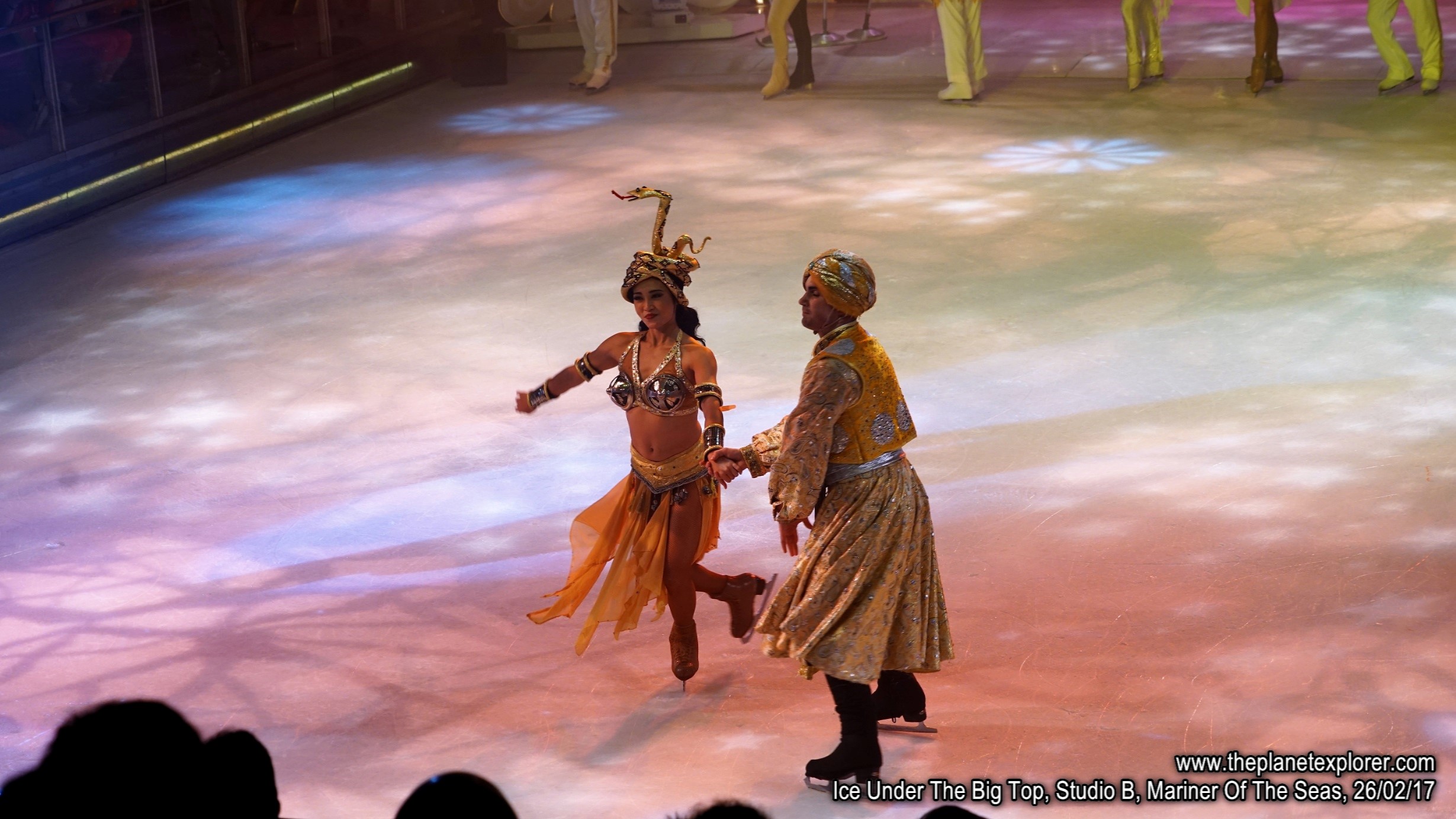 2017-02-26_1549_Mariner Of The Seas_Studio B_Ice Under The Big Top_DSC07059_s7R2_LR_@www