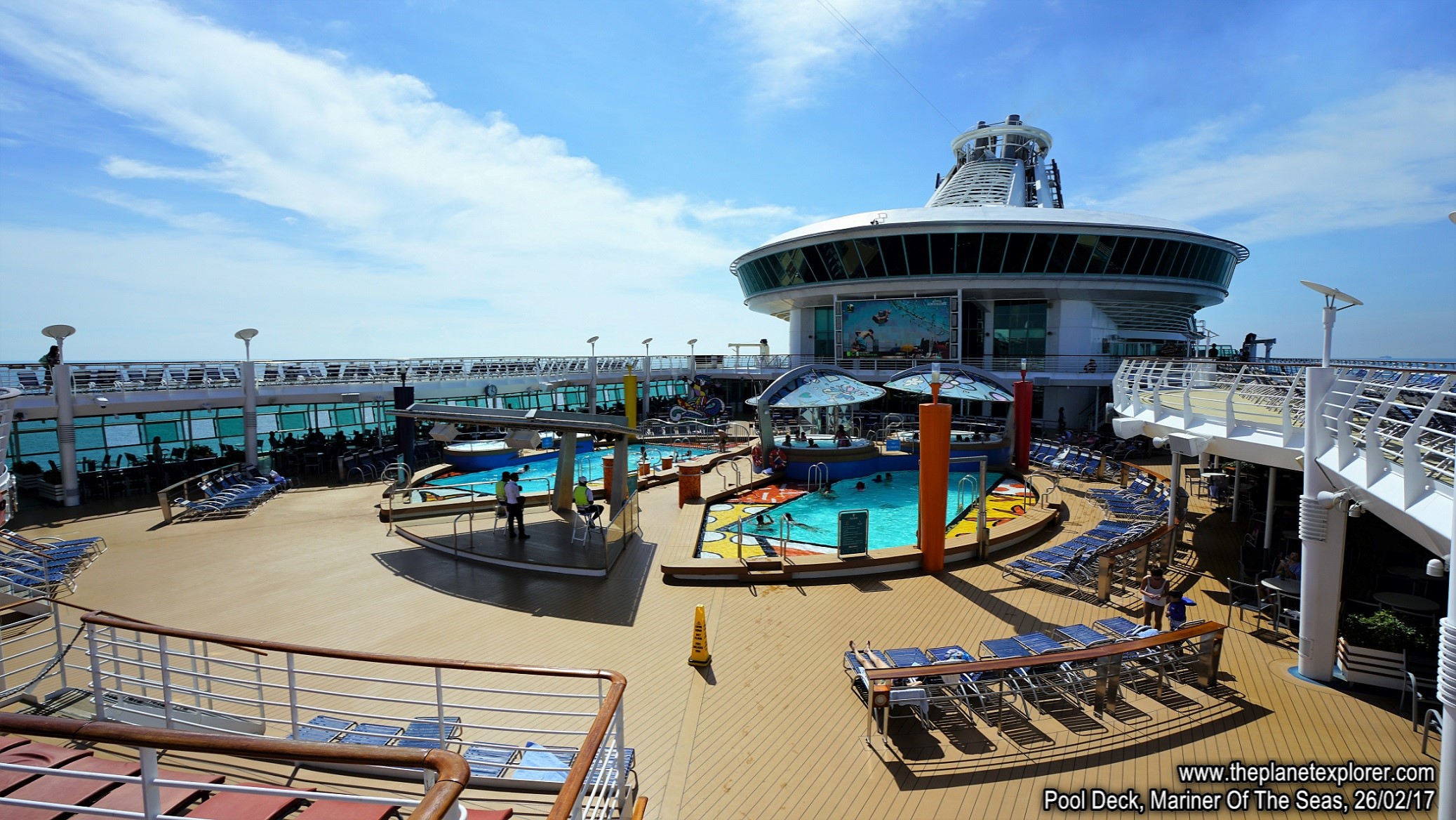 2017-02-26_1557_Mariner Of The Seas_Pool Deck_DSC07091_s7R2_LR_@www
