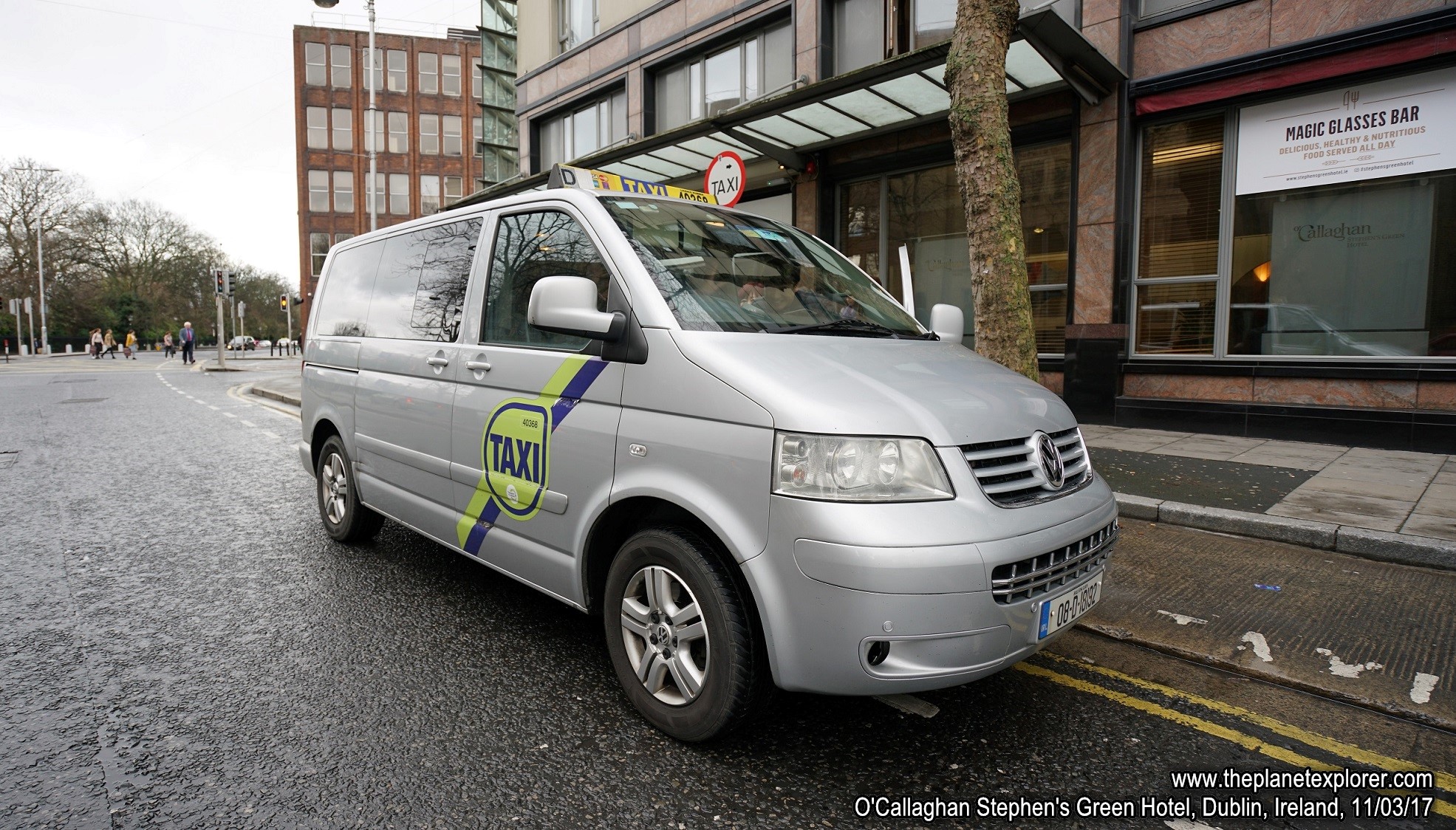 2017-03-11_1250_Ireland_Dublin_O'Callaghan Stephen's Green Hotel_Taxi_DSC07229_a7R2_LR_@www