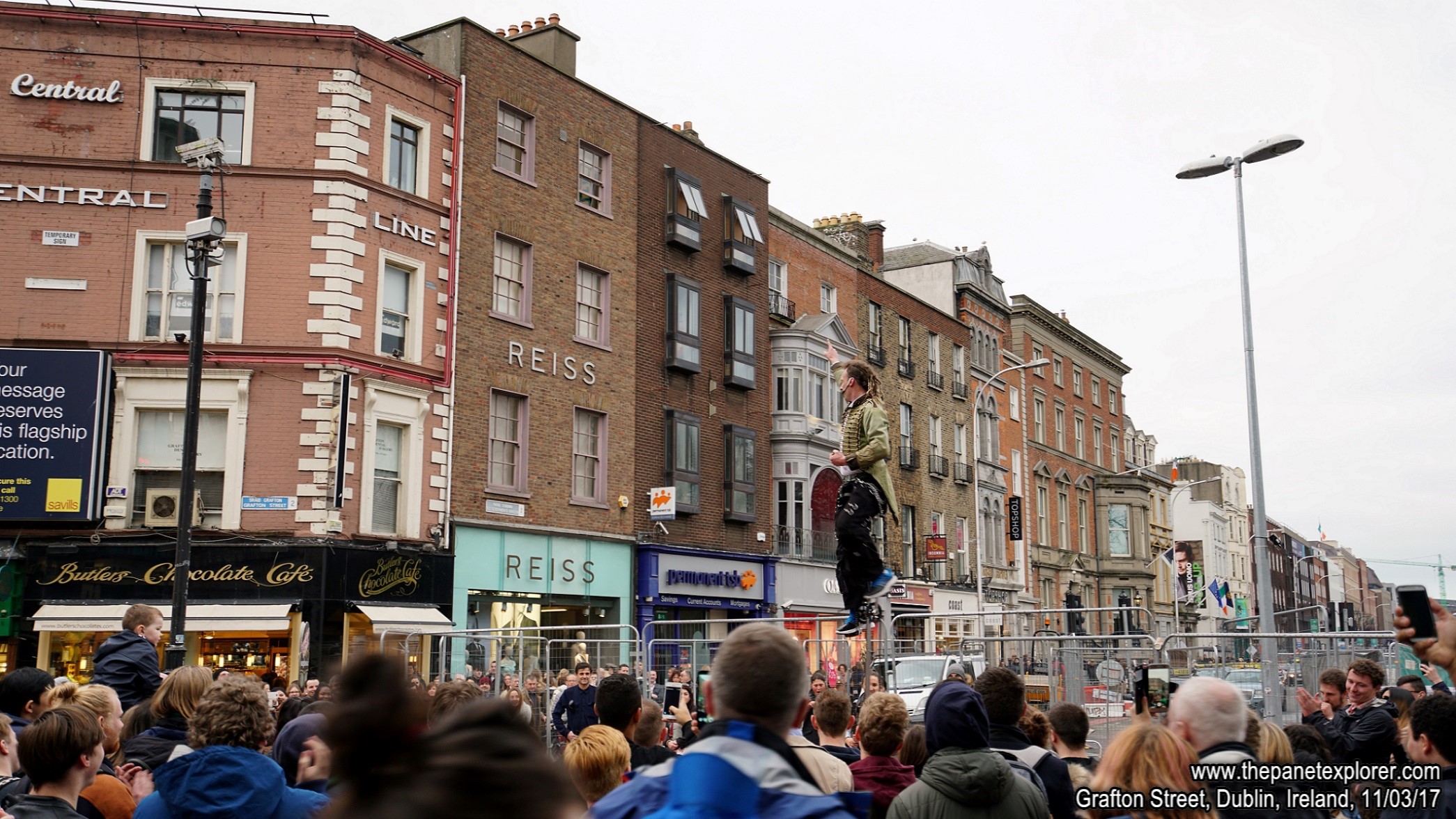 2017-03-11_1548_Ireland_Dublin_Grafton Street_DSC07346_s7R2_LR_@www