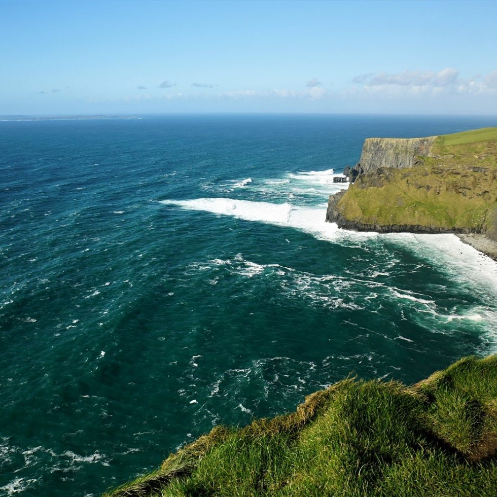 2017-03-12_1506_Ireland_Cliffs Of Moher_DSC07638_s7R2_LR_@www