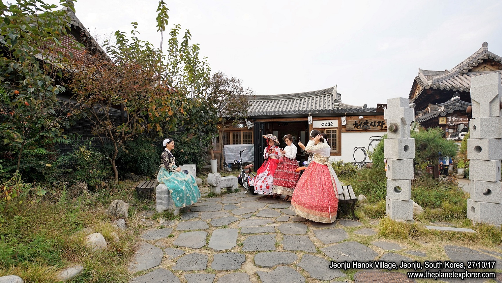 20171027_1620_South Korea_Jeonju_Jeonju Hanok Village_DSC06154_Sony a7R2_LR_@www